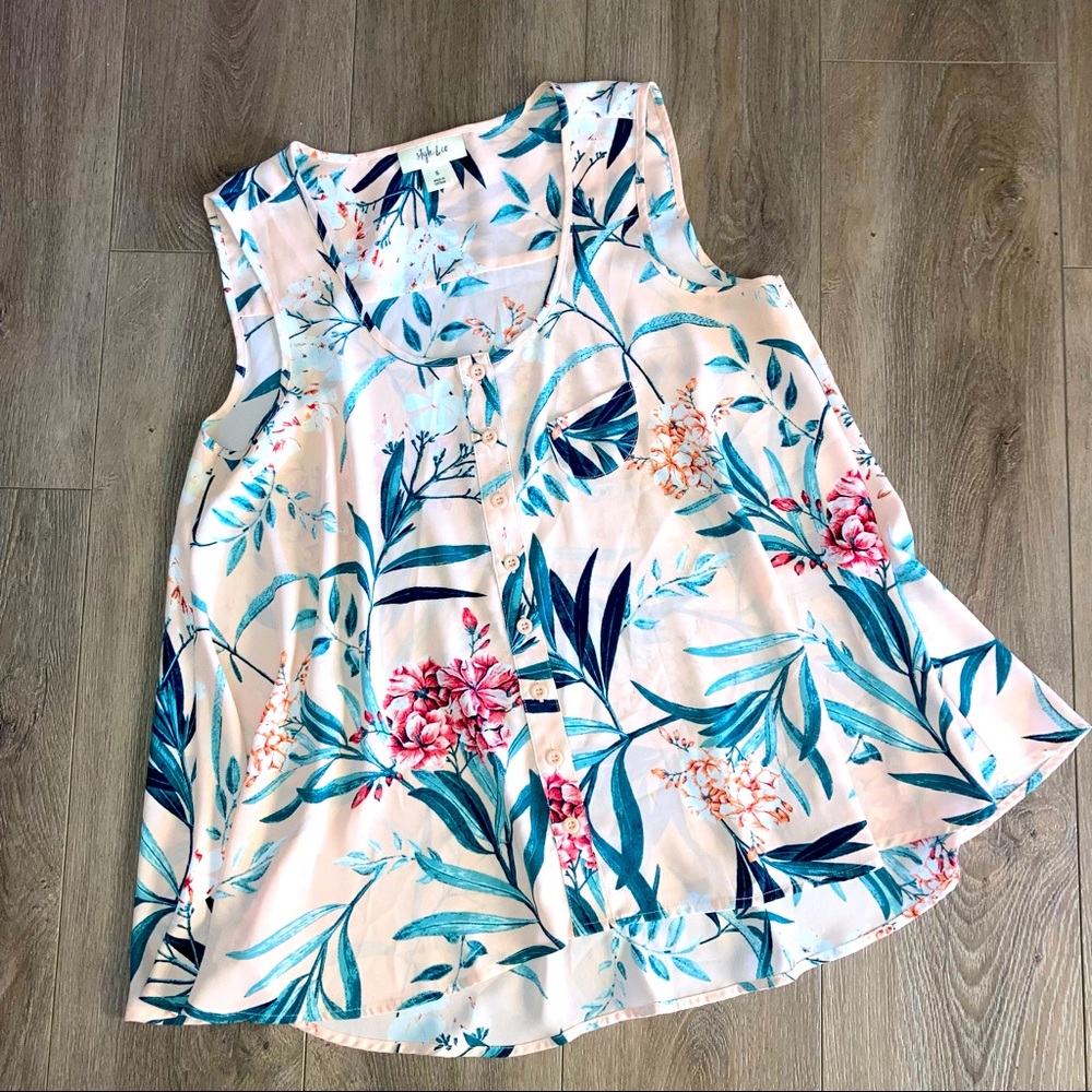 Style and co. High low button up tropical tank
